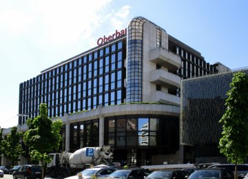 In addition to Oberbank Iranian lenders have good relations with Raiffeisen Bank, another credible bank in the EU member state.