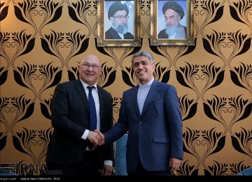 Tehran, Paris Reinforce Banking, Reinsurance Ties 