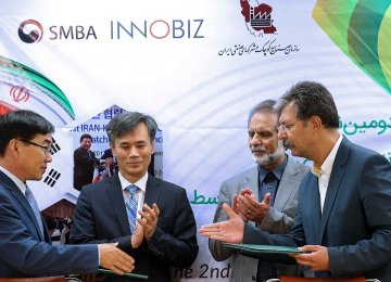Iranian, South Korean SMEs Sign 10 MoUs for Tech Transfer
