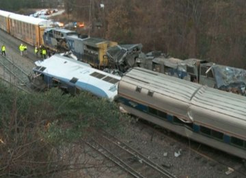 US Train Crash Leaves  at Least 2 Dead, 70 Hurt