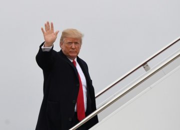 Trump to Make Surprise Appearance at Davos