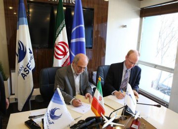 Iran Aseman Airlines, Boeing Sign MoA for 60 737 MAX Jets 