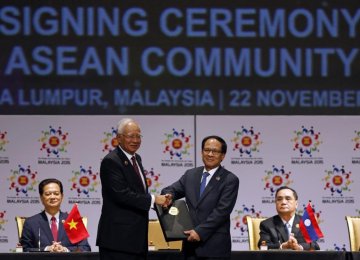 SE Asia Creates New  Economic Community