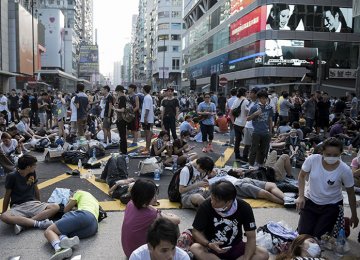 HK Protesters Defy Call to Disperse