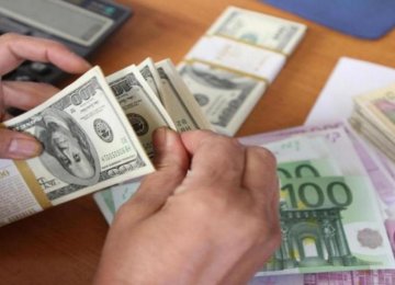 Rial Beats Back Foreign Currencies, Pound Hit Hard 