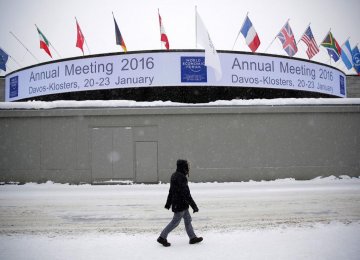 Leaders in Davos Urged  to Focus on Technology 