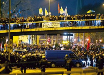 Germans Rally Against Anti-Islam Protests