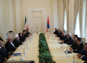 Iranian and Armenian delegations meet in Yerevan on Dec. 21. 