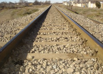 Iraq Mulls Rail Linkup With Iran