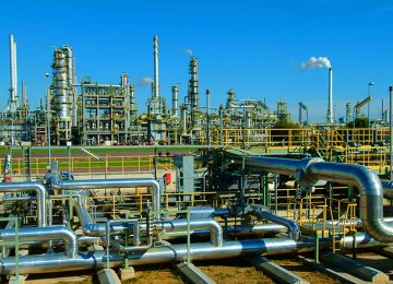 Parsian Refinery Selling Gas Condensates to Foreign, Local Clients