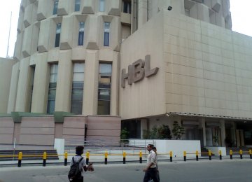 Tehran, Islamabad Improving Banking Channels