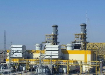 The 484 MW power plant, which cost $313 million to build, comprises of two gas units as well as a steam unit.