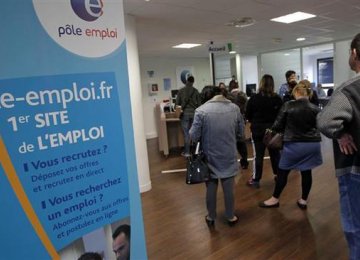 French Jobless Rate Falls