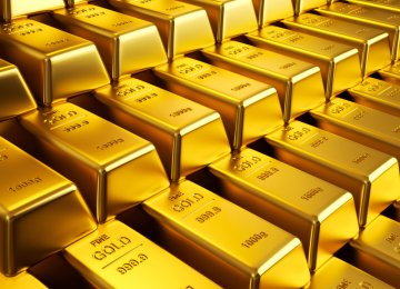 Gold Declines to Lowest in Almost a Week 