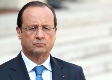 Hollande Urges UK Lawmakers to Vote for Syria Strikes