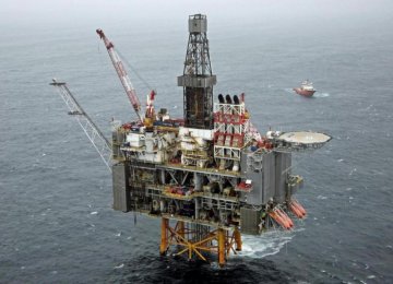 BP Shuts Platform After Oil Spill
