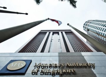 Singapore Maintains IMF Loan Commitment 