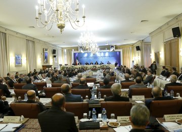 Diplomats Mobilize to Promote Foreign Investment