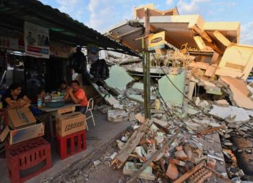 Strong Quake Strikes Ecuador Again