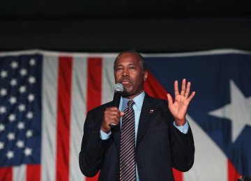 Republican Carson Ends Campaign