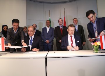 Iran, Austria Private Sectors Ink Deals Worth $2b