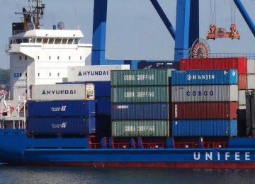 $916m Trade Surplus Registered During March 2015-16 