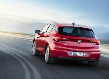 Opel Astra Named  Car of 2016