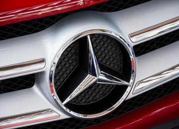 Mercedes-Benz Boosts Sales in Q1