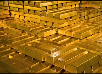 Gold May Surge to $1,400 by Yearend