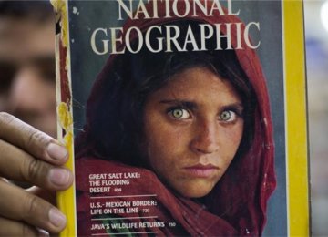 Pakistan Deports National Geographic’s Iconic “Afghan Girl”