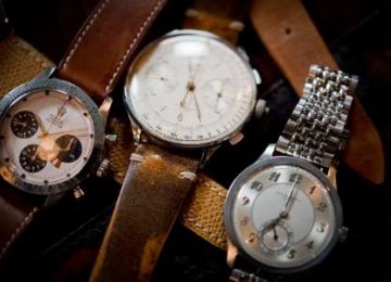 Counterfeit Watches in Plenty