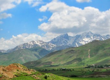 Kamandan Village in Lorestan Province