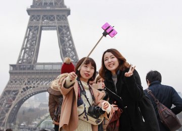 France Scrambles to Win Back Tourists