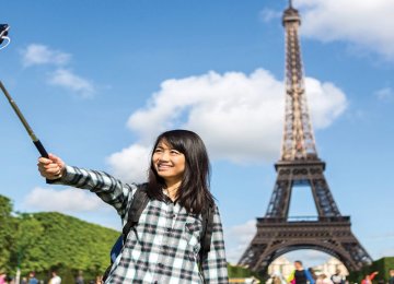 Paris On Charm Offensive After Tourists Stay Away Financial Tribune