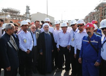Facilities at the site of Yadavaran oilfield in Khuzestan Province on Nov. 13.