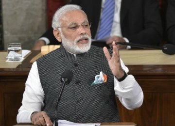 Modi Aiming for Cashless Economy