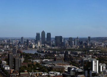 UK Growth Unrevised at 0.5%