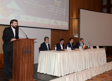  Over 100 businessmen from Iran and Azerbaijan took part in the two-day Baku conference that concluded on Friday.