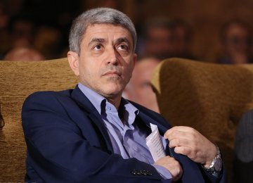 Economy Minister Ali Tayyebnia 