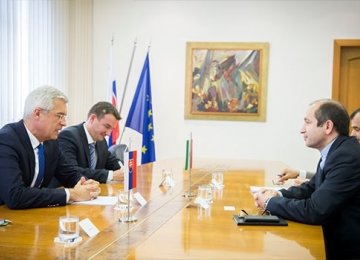 Iran, Slovakia Explore Better Relations 