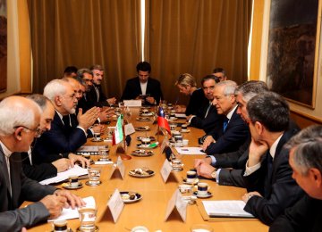  Iranian and Chilean delegations met in Santiago on Aug. 25.