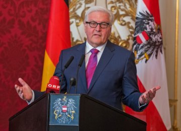 German FM Criticizes NATO “Saber-Rattling”