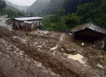 Mexico Death Toll From Landslides, Flood Hits 38