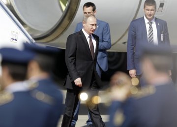 Putin Blasts West on Visit to Greece