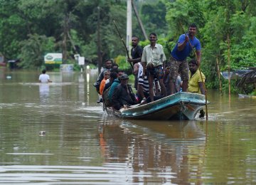 Sri Lanka Mudslides Bury Hundreds