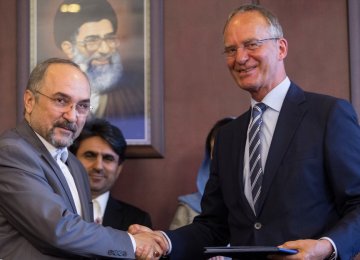 Iran, Netherlands Sign MoU 