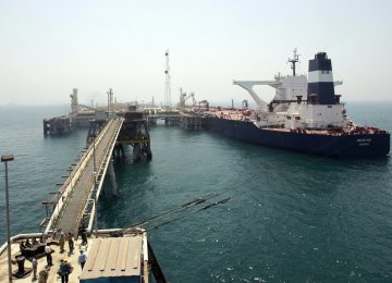 Petroleum Products Export Taking Off From Asalouyeh