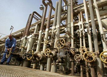 Iraq, Oil Majors Agree to Restart Investment