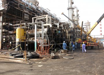 2 Top Iranian Refiners to Maximize Output, Efficiency