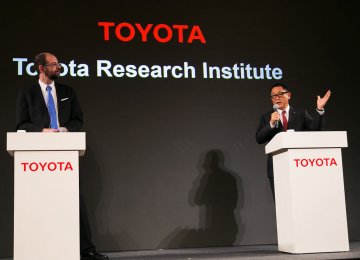 Toyota to Build AI-Based Driving Systems